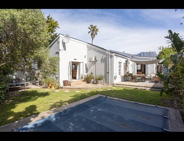 4 BEDROOM FREEHOLD FOR SALE IN RONDEBOSCH PARK ESTATE